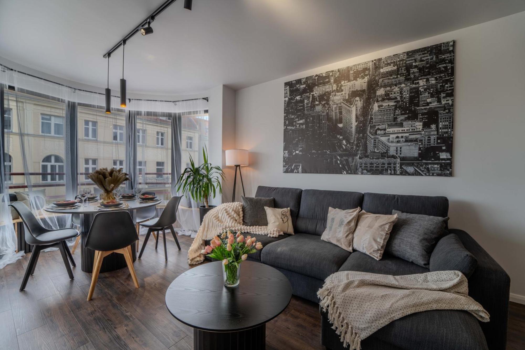 New Large Modern Apartment - City Center - 60M2 - Lift - Parking Breslavia Esterno foto