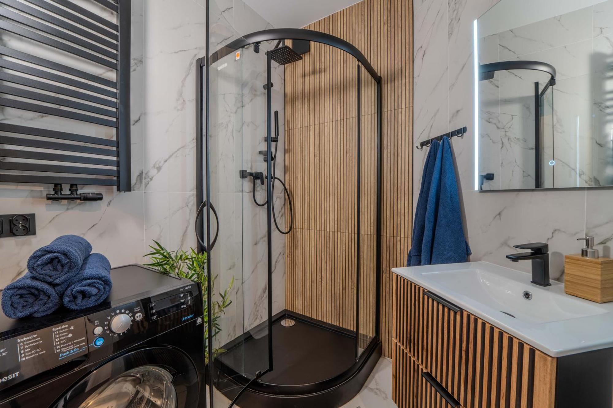 New Large Modern Apartment - City Center - 60M2 - Lift - Parking Breslavia Esterno foto