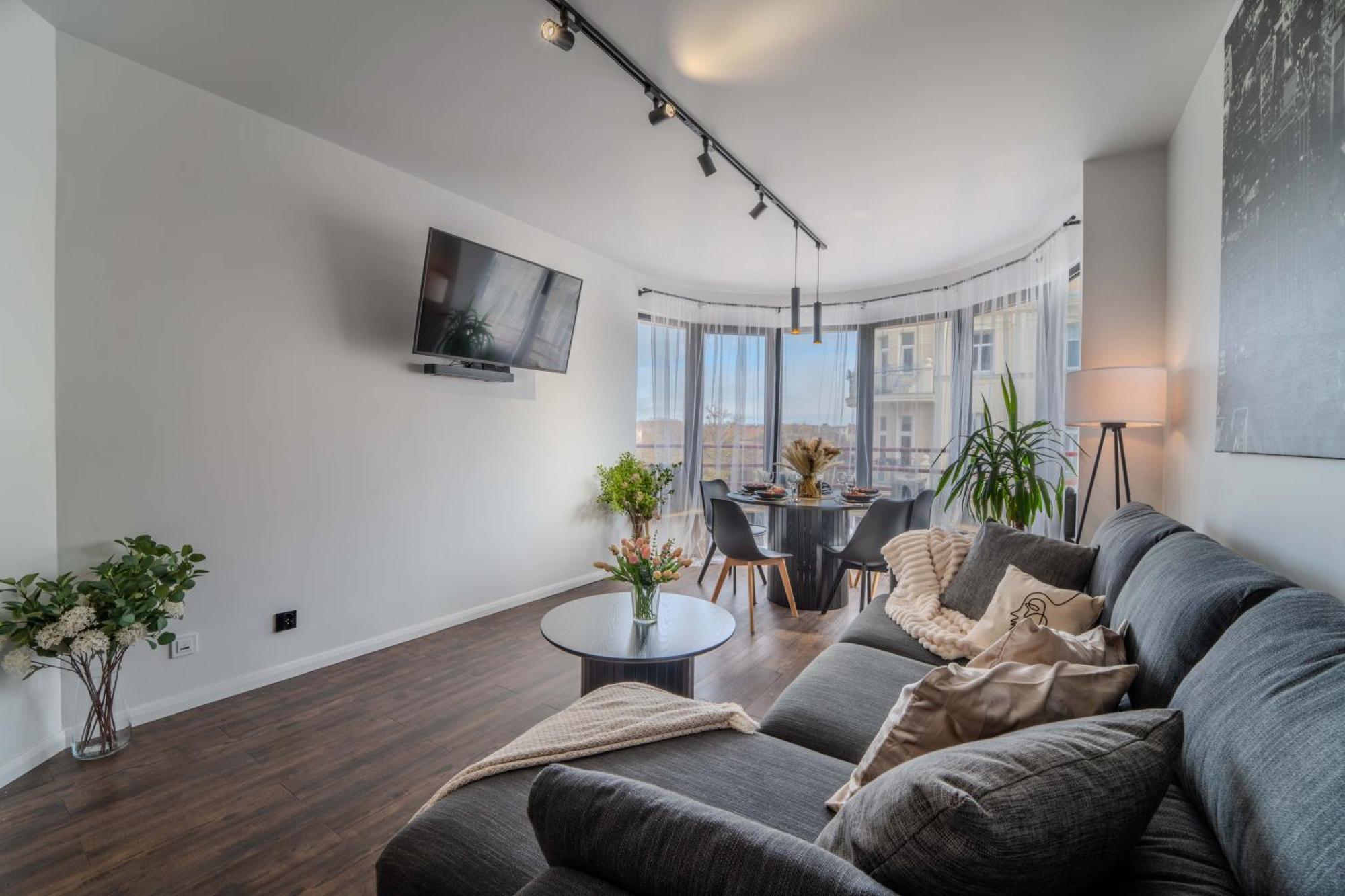 New Large Modern Apartment - City Center - 60M2 - Lift - Parking Breslavia Esterno foto