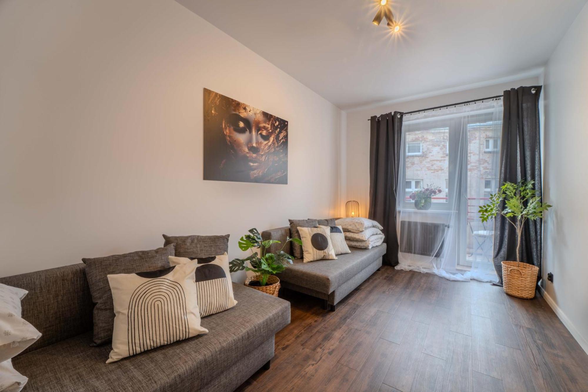 New Large Modern Apartment - City Center - 60M2 - Lift - Parking Breslavia Esterno foto
